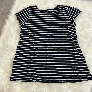 Old Navy Maternity Striped Tee. Large.